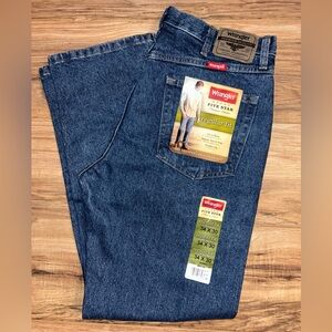 BRAND NEW with tags Wrangler Premium Regular Fit jeans 34x30